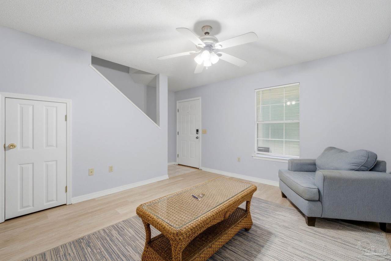 2337 Wyatt St - Photo 1