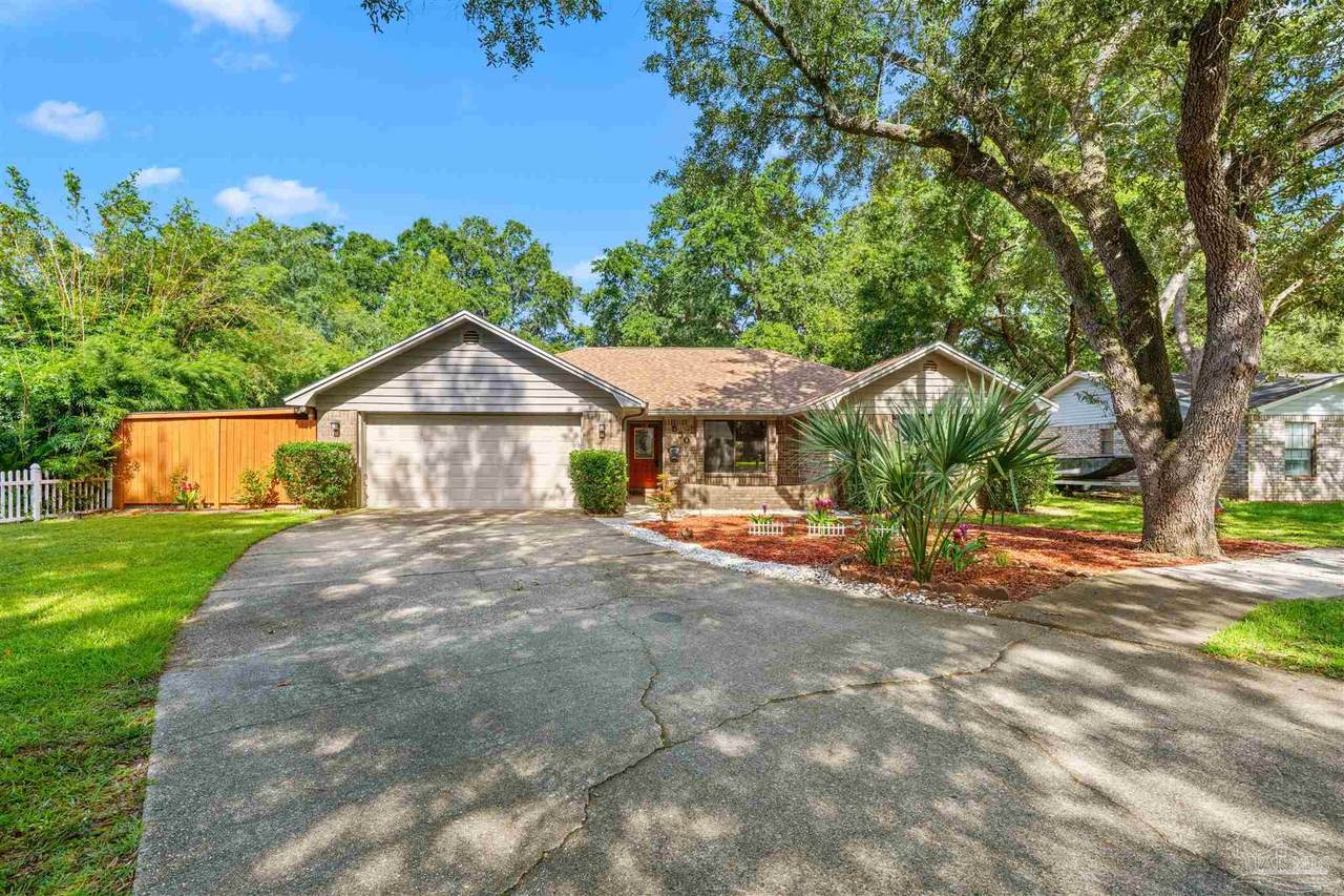 550 Hummingbird Dr - Photo 1