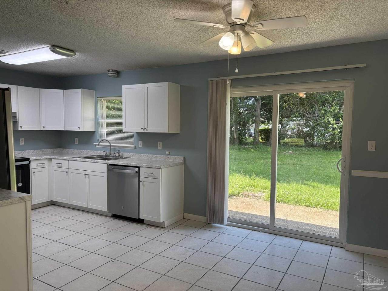 https://bt-photos.global.ssl.fastly.net/pensacola/orig_boomver_1_685180-2.jpg