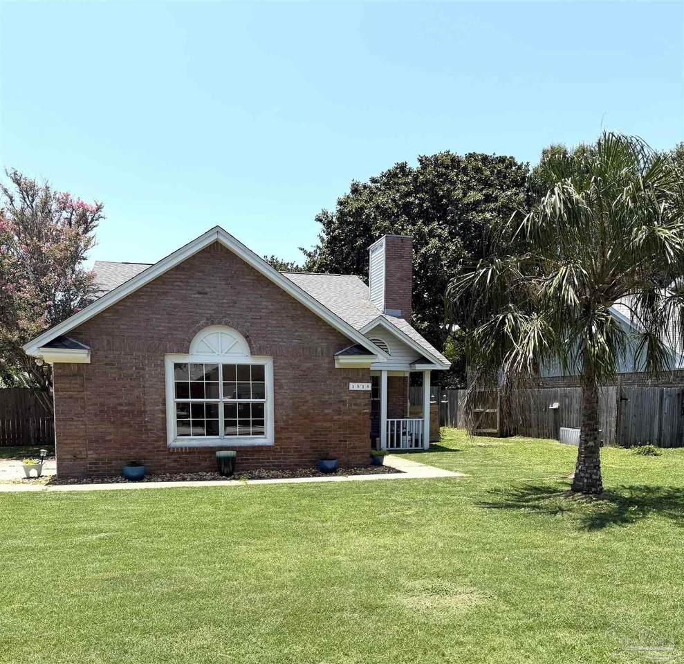 1515 Mariners Cir - Photo 1