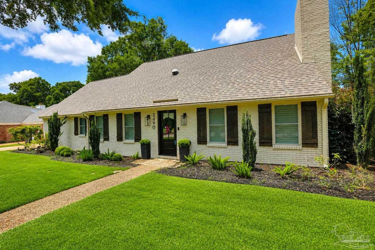 2490 Hallmark Dr - Photo 1