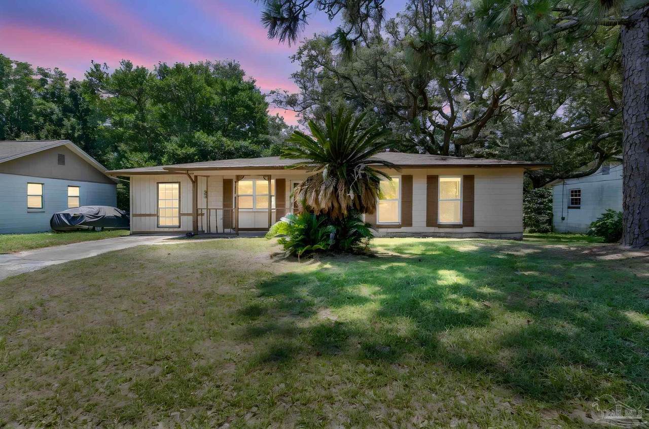 905 Lagoon Dr - Photo 1