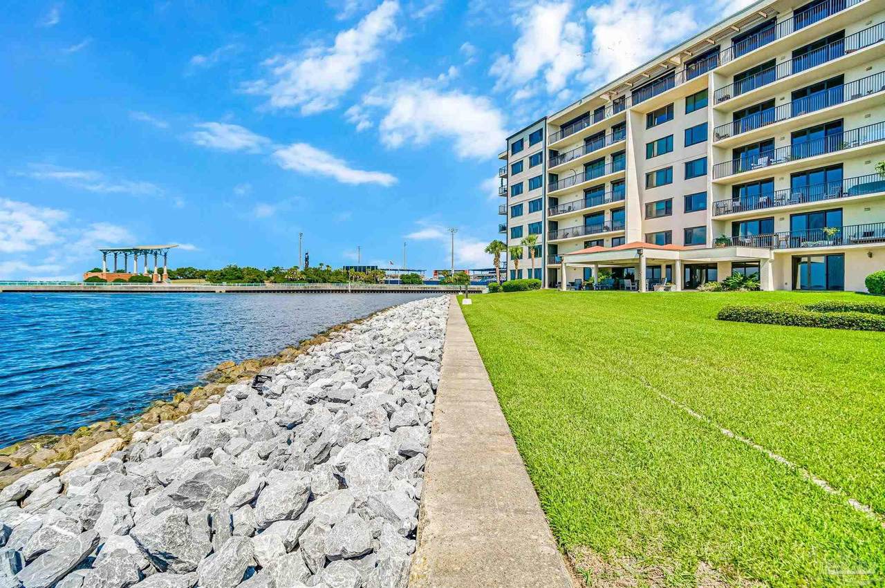 105 Port Royal Way - Photo 1