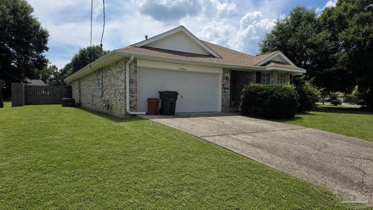 https://bt-photos.global.ssl.fastly.net/pensacola/orig_boomver_1_685657-2.jpg