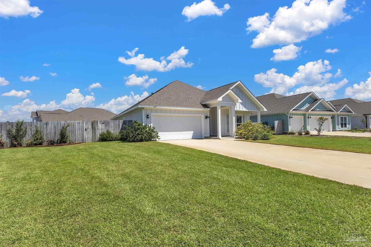 6557 Forest Bay Ave - Photo 1