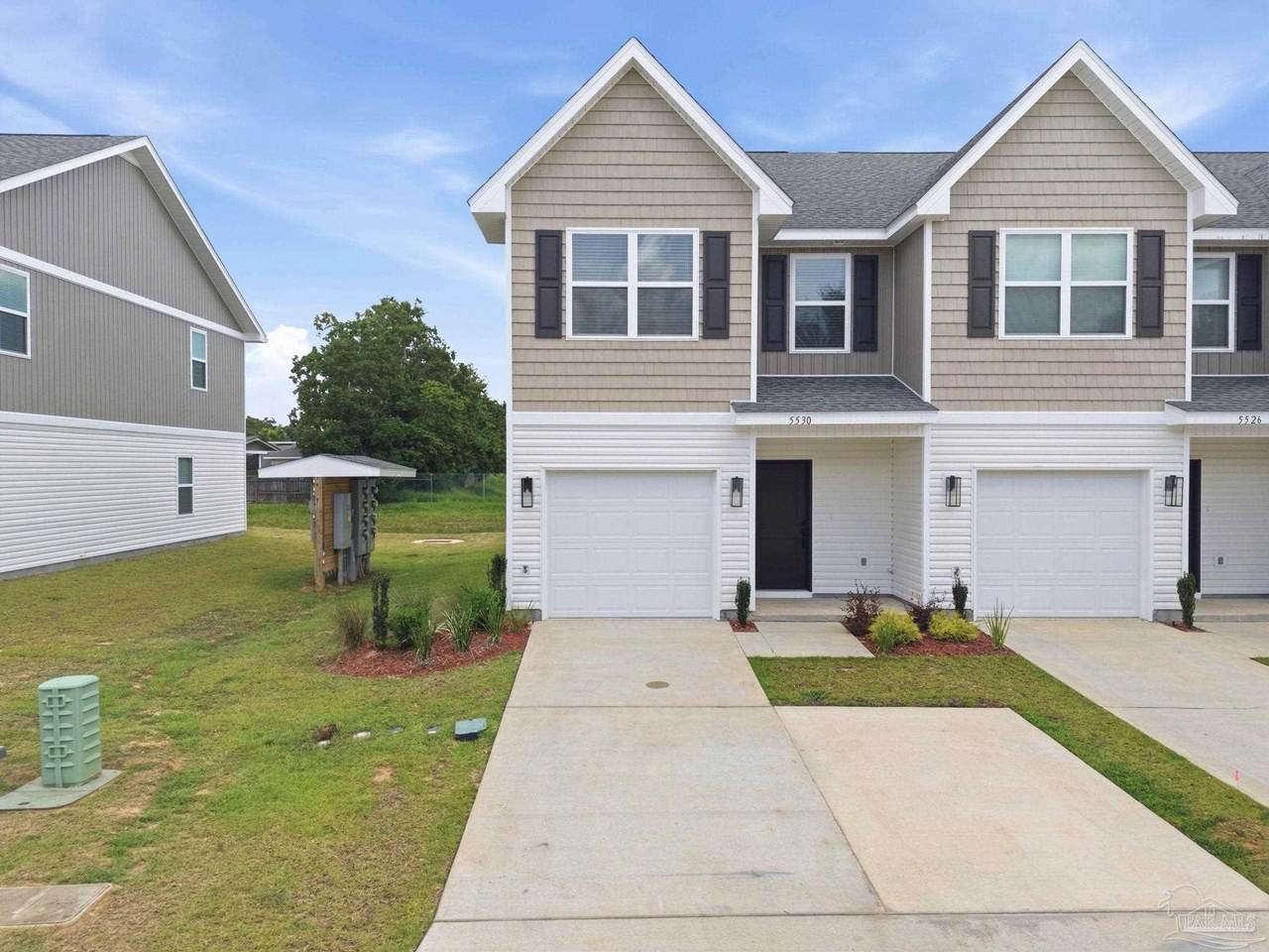 5530 Lexlee Blvd - Photo 1