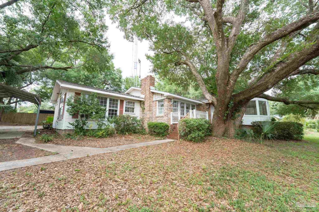 2570 Bayou Blvd - Photo 1