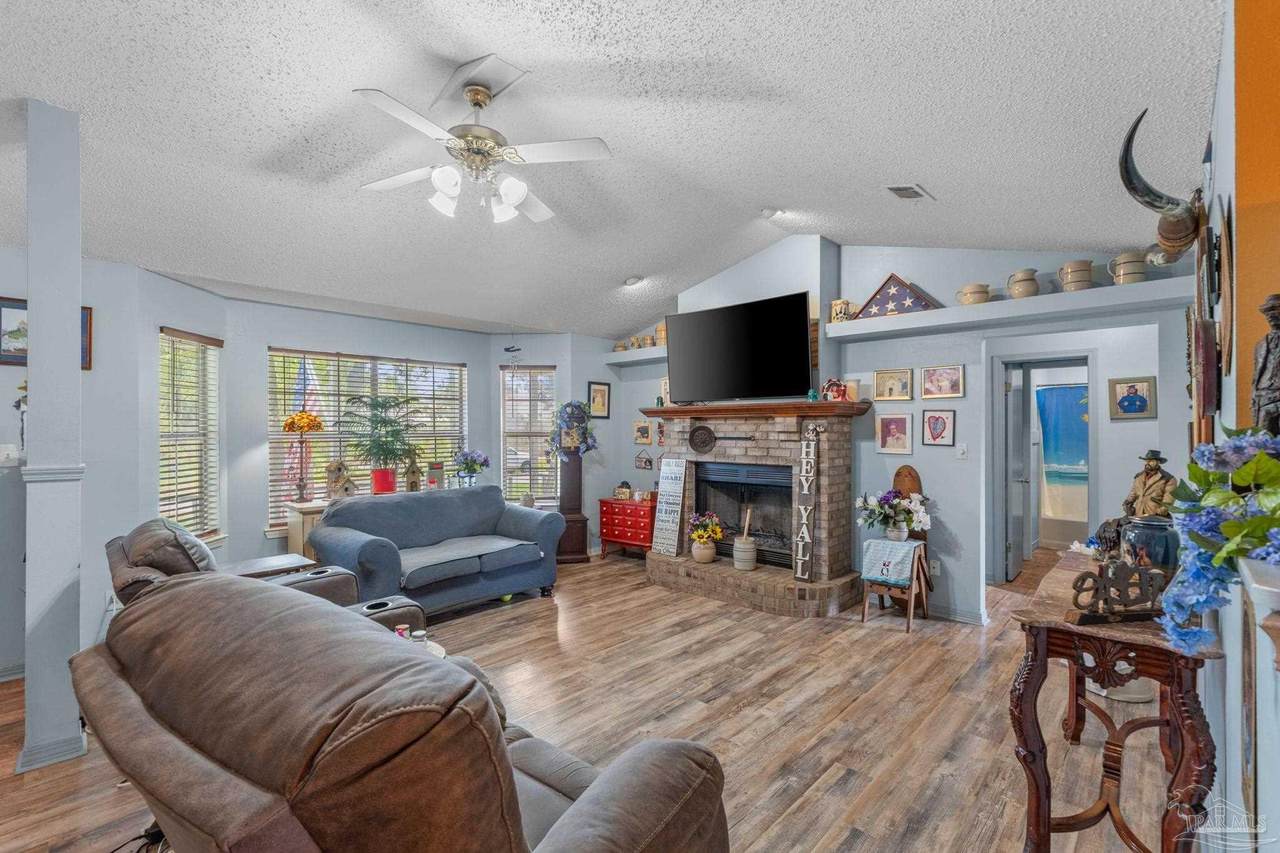 https://bt-photos.global.ssl.fastly.net/pensacola/1280_boomver_1_685818-2.jpg