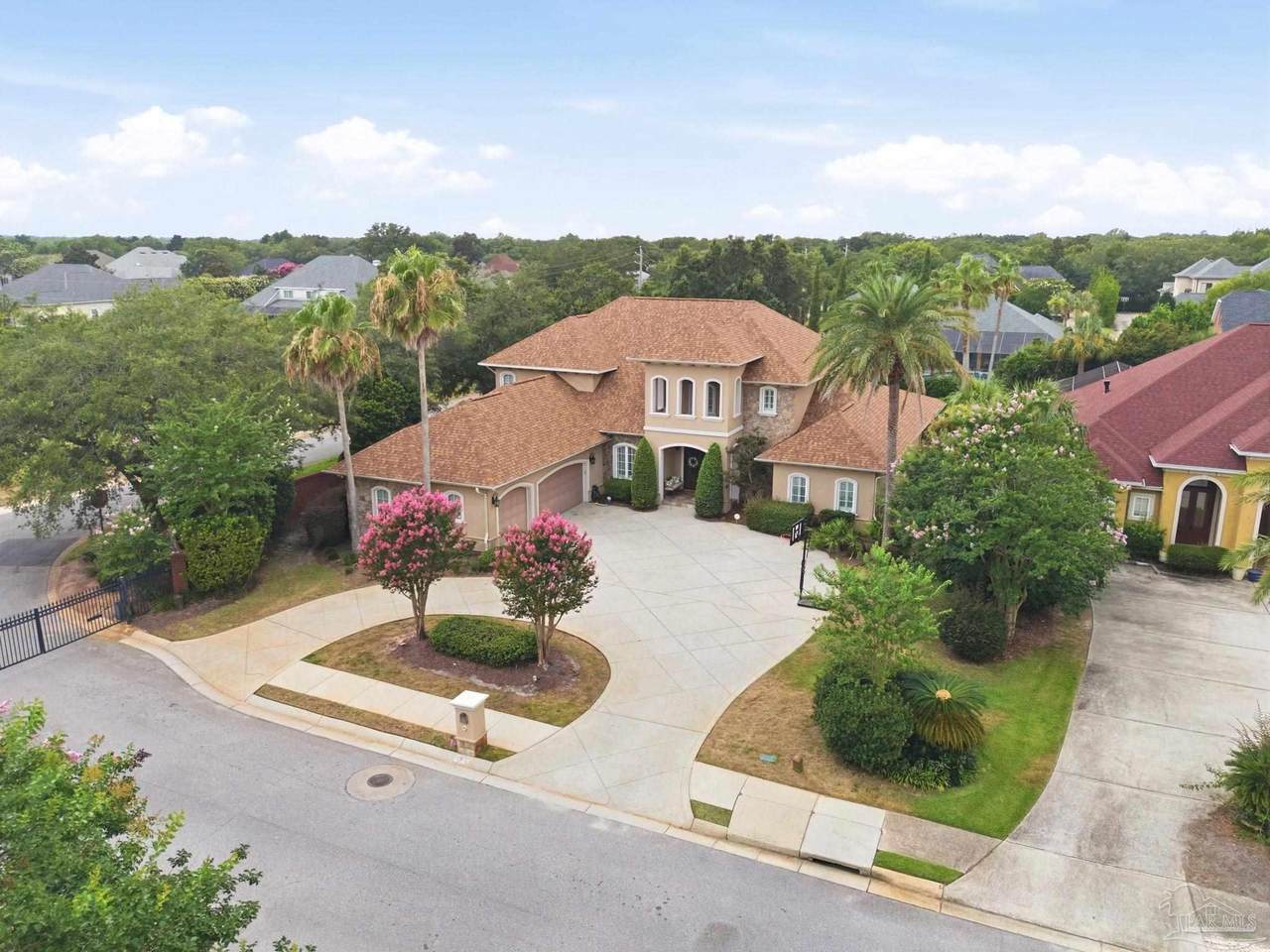 1305 Quiet Cove Ct - Photo 1