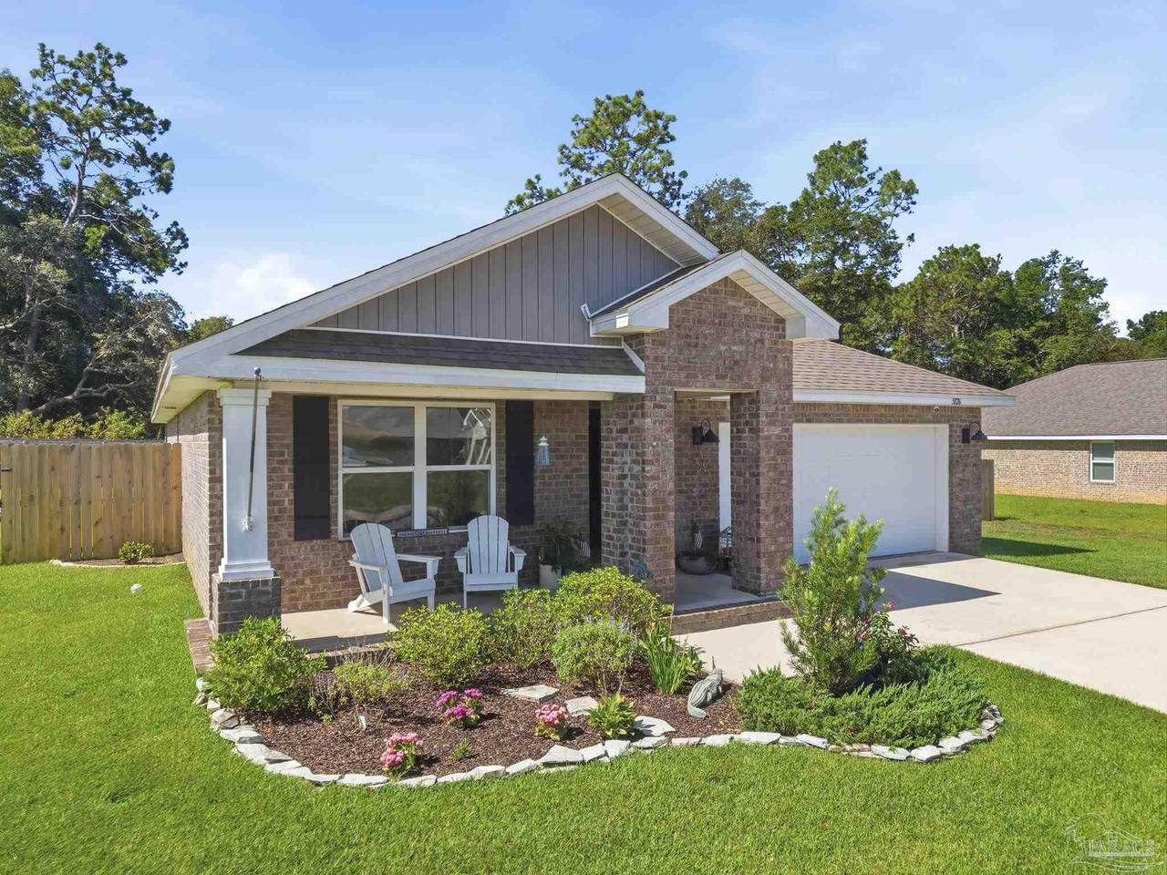 https://bt-photos.global.ssl.fastly.net/pensacola/1280_boomver_1_686306-2.jpg