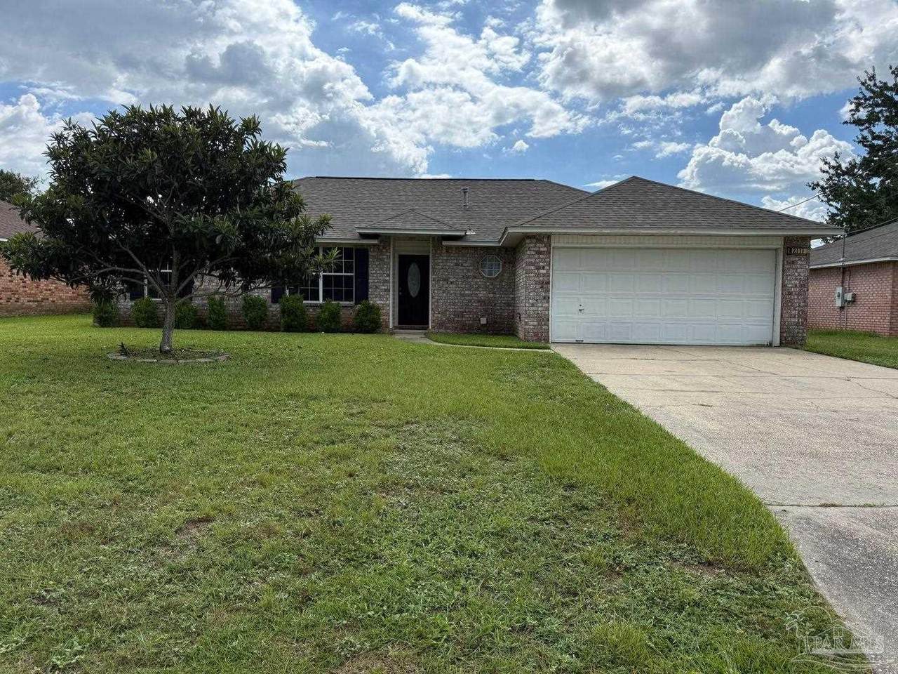 2111 Coral Creek Dr - Photo 1