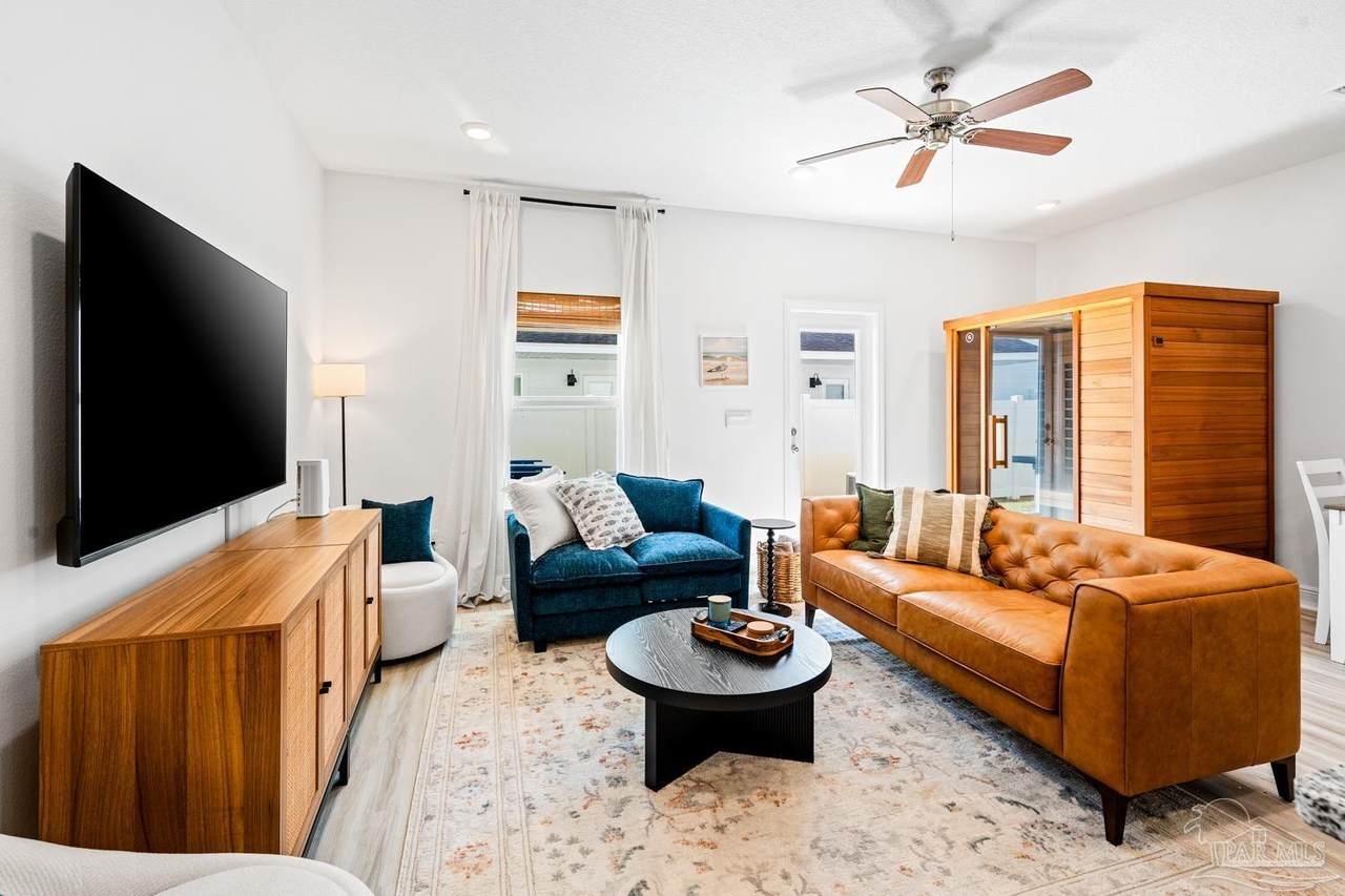 72 Phoenix St - Photo 1