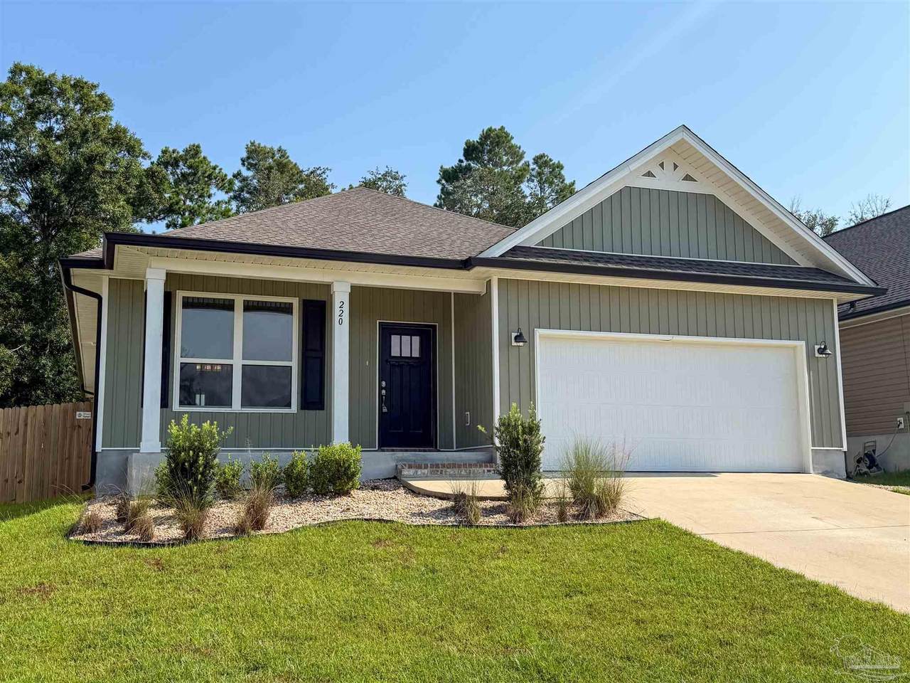 220 Camellia Dr - Photo 1