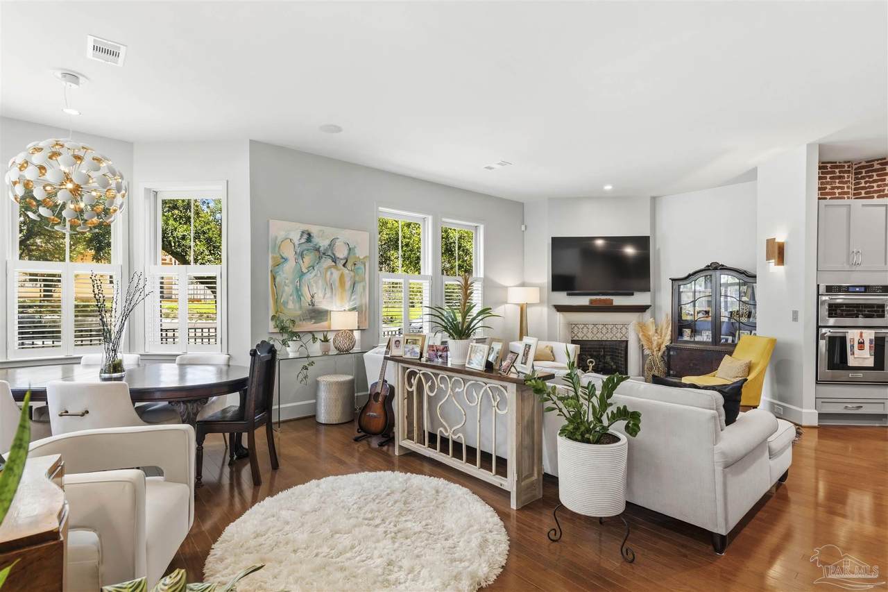 535 Spring St - Photo 1