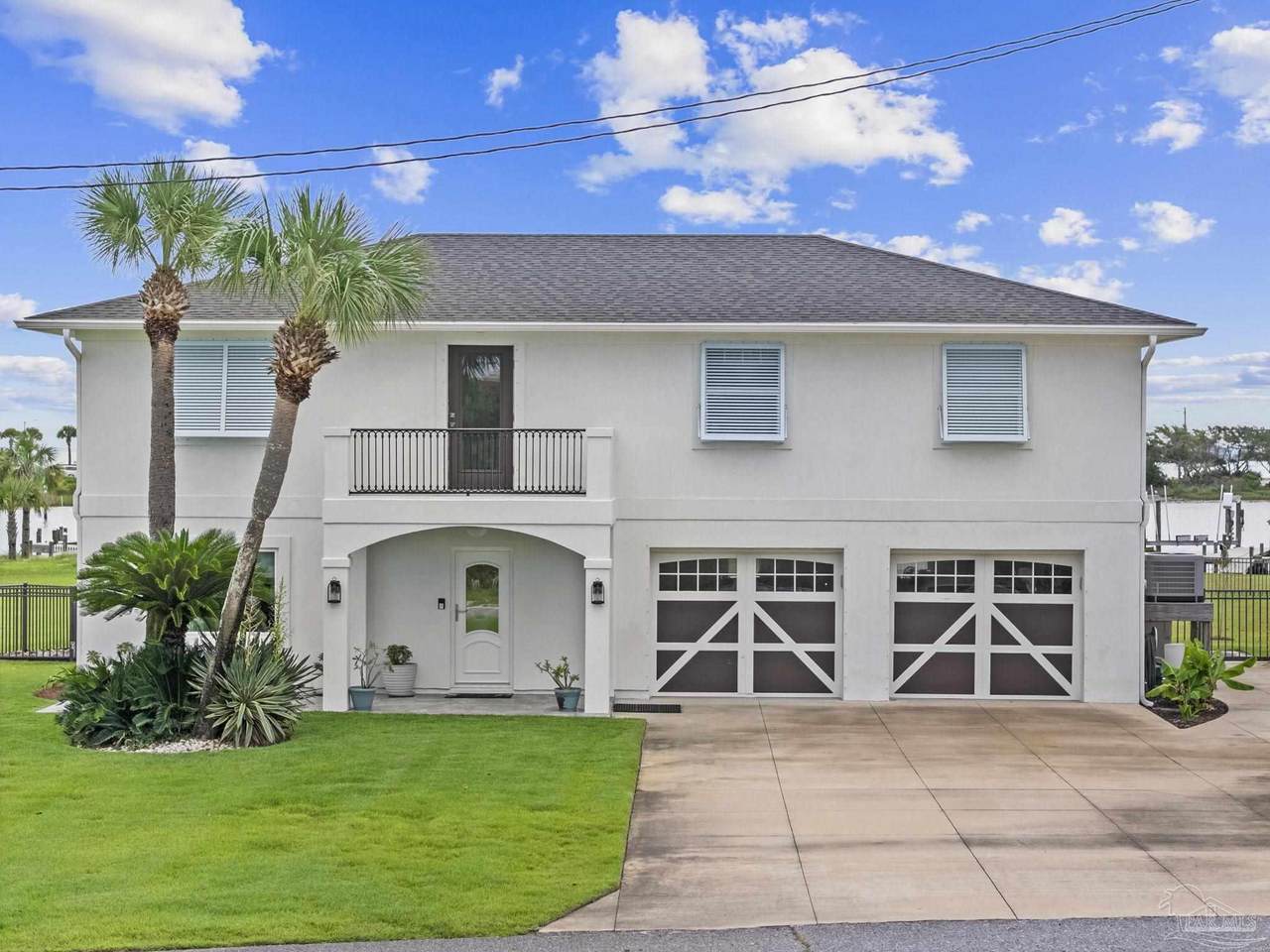 256 Sabine Dr - Photo 1