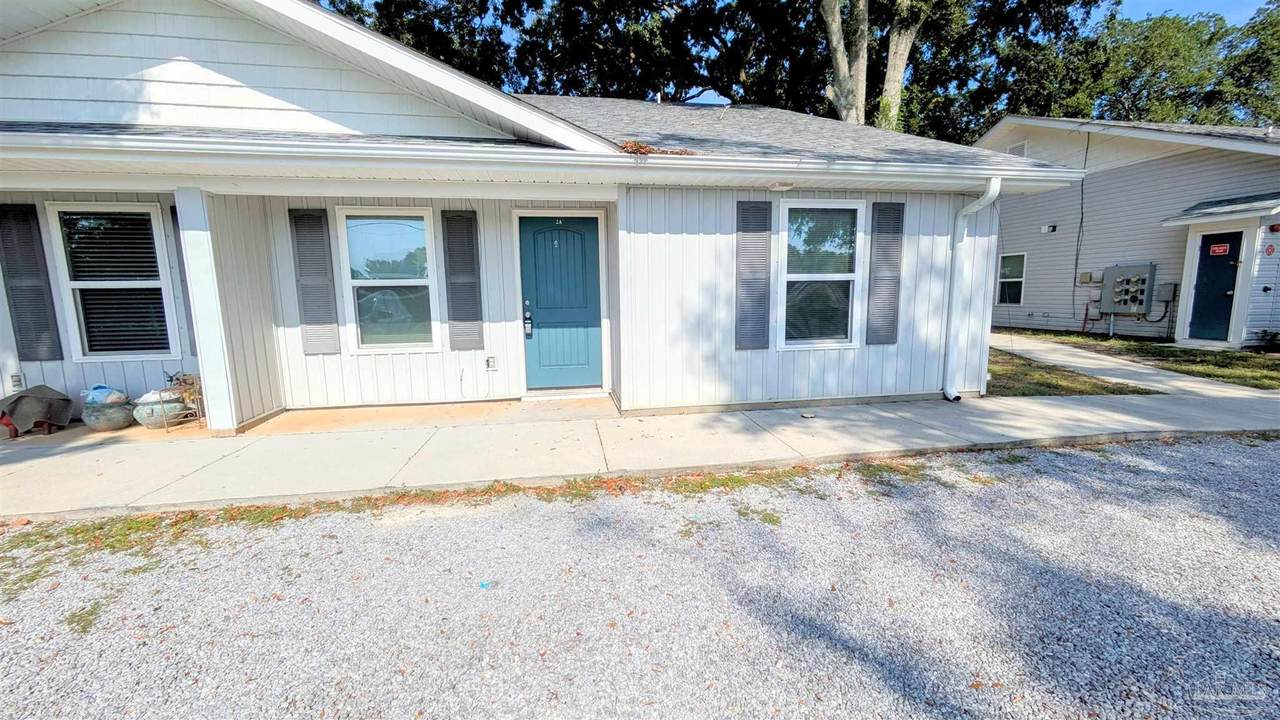 313 Navy Blvd - Photo 1