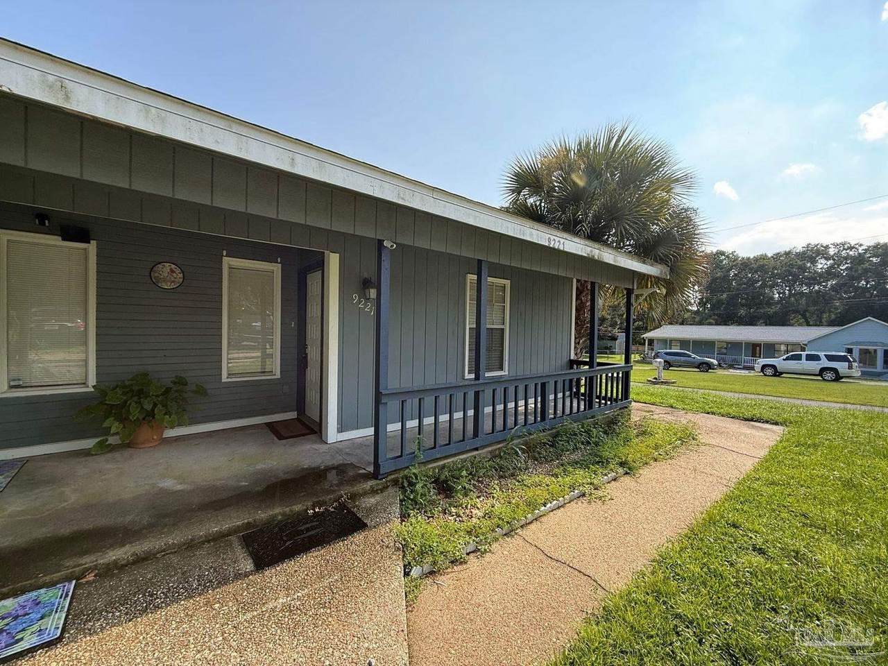 9221 Beatrice Rd - Photo 1