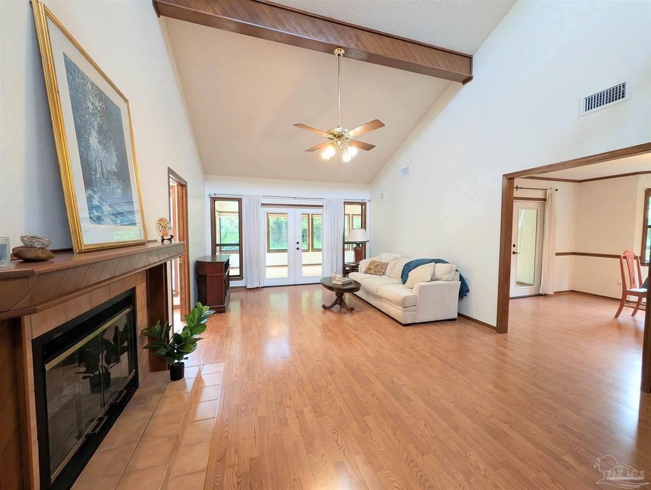 https://bt-photos.global.ssl.fastly.net/pensacola/1280_boomver_1_687916-2.jpg