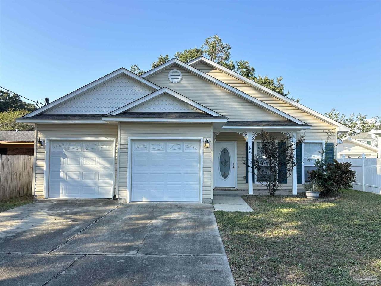 1406 Scott St - Photo 1