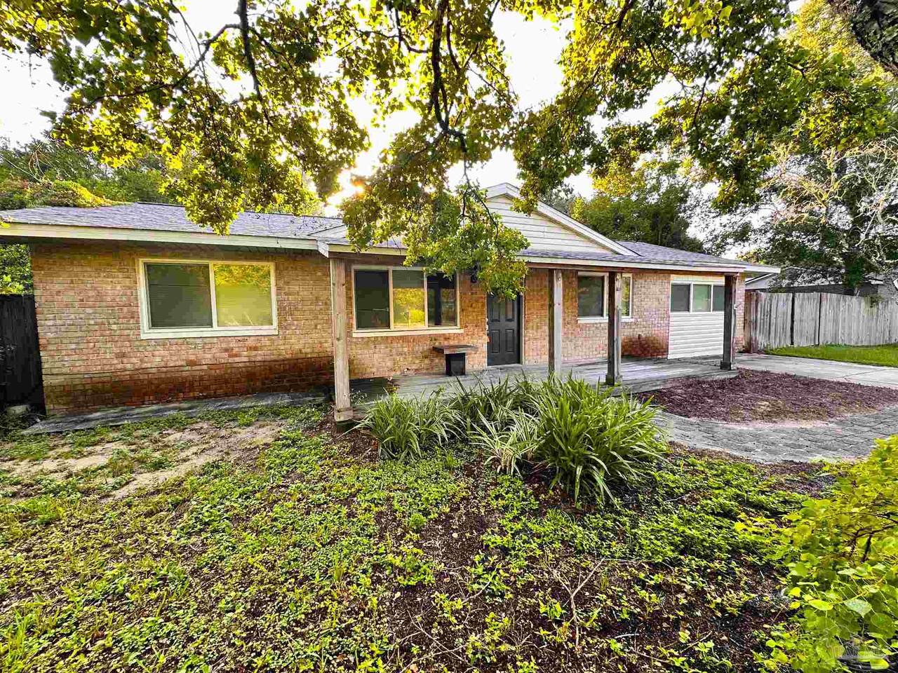 2820 Christine St - Photo 1