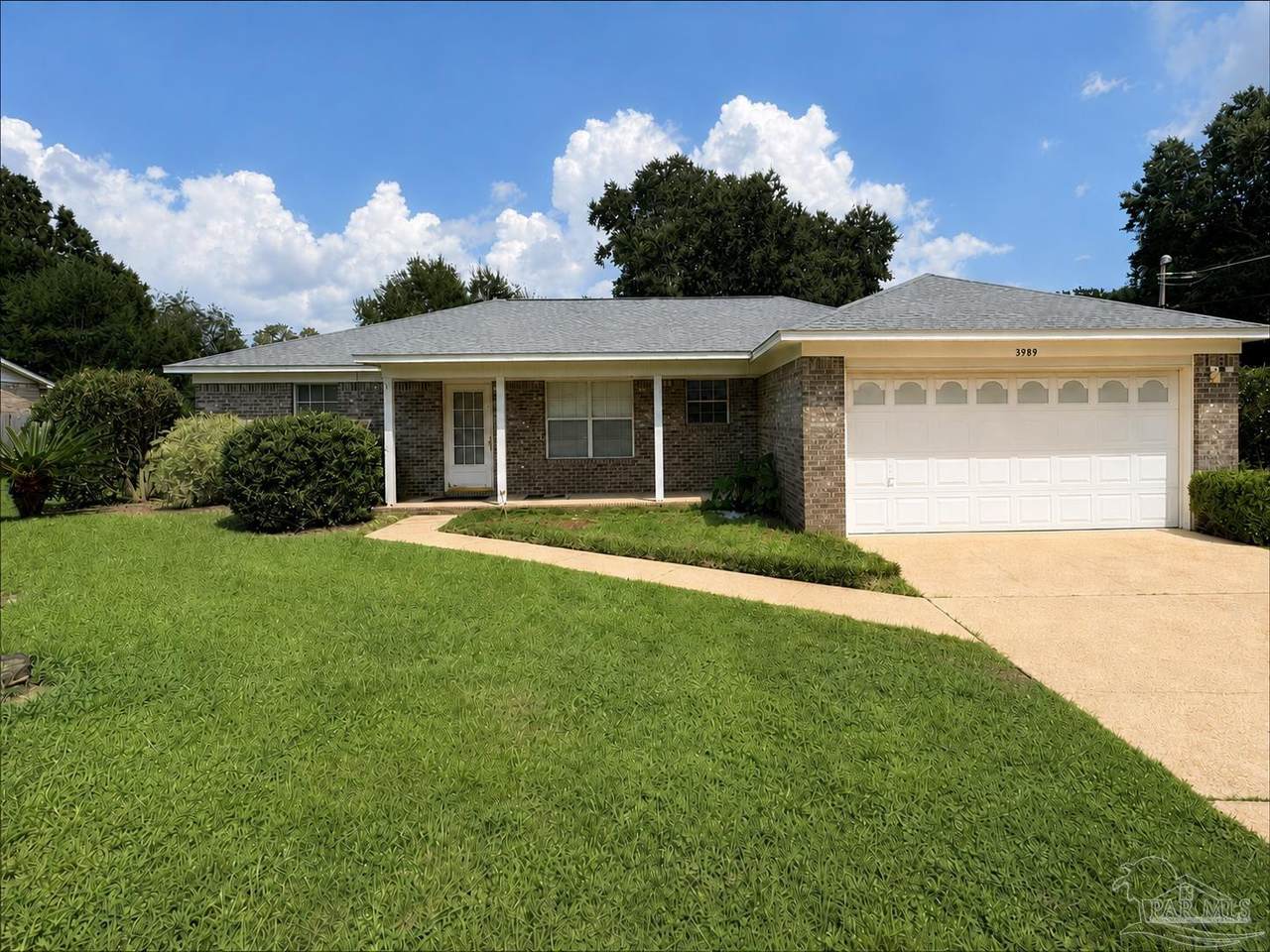 3989 Deerwood Cir - Photo 1