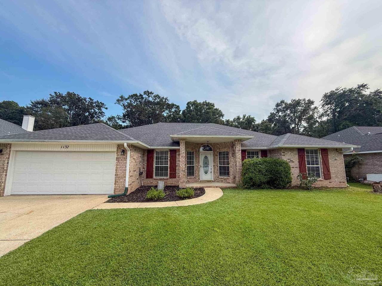 1137 Carla Dr - Photo 1