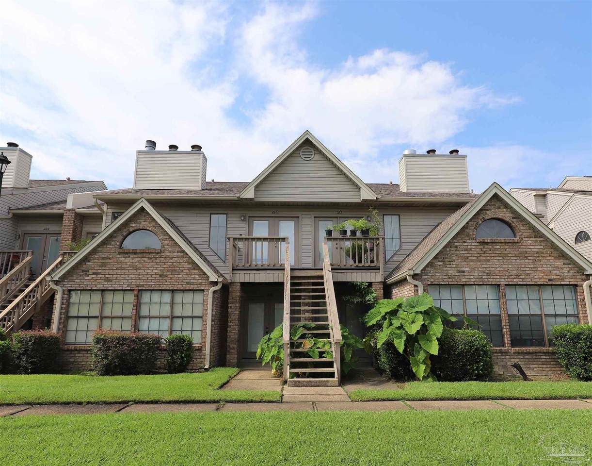 7150 Plantation Rd - Photo 1