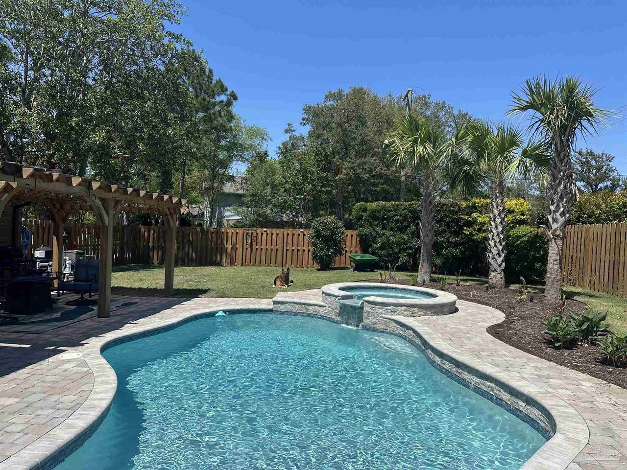https://bt-photos.global.ssl.fastly.net/pensacola/1280_boomver_1_688432-2.jpg