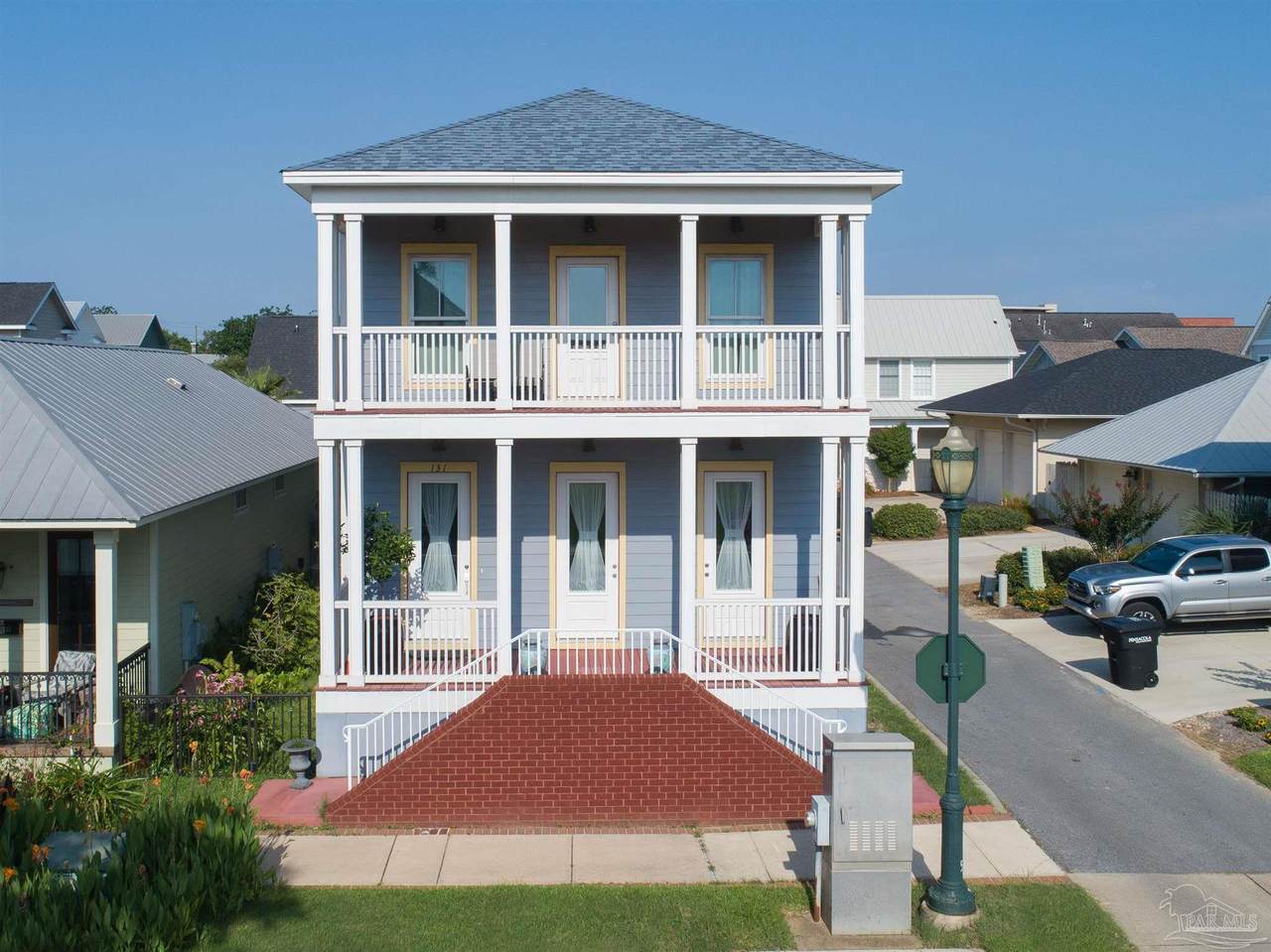 131 Cevallos St - Photo 1