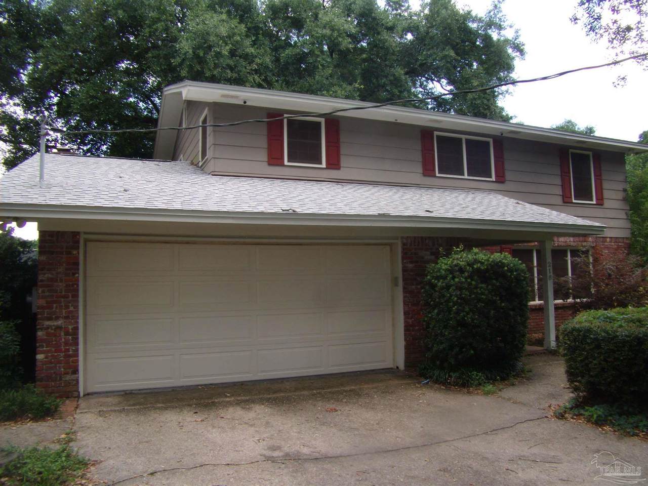 218 Strickland Pl - Photo 1