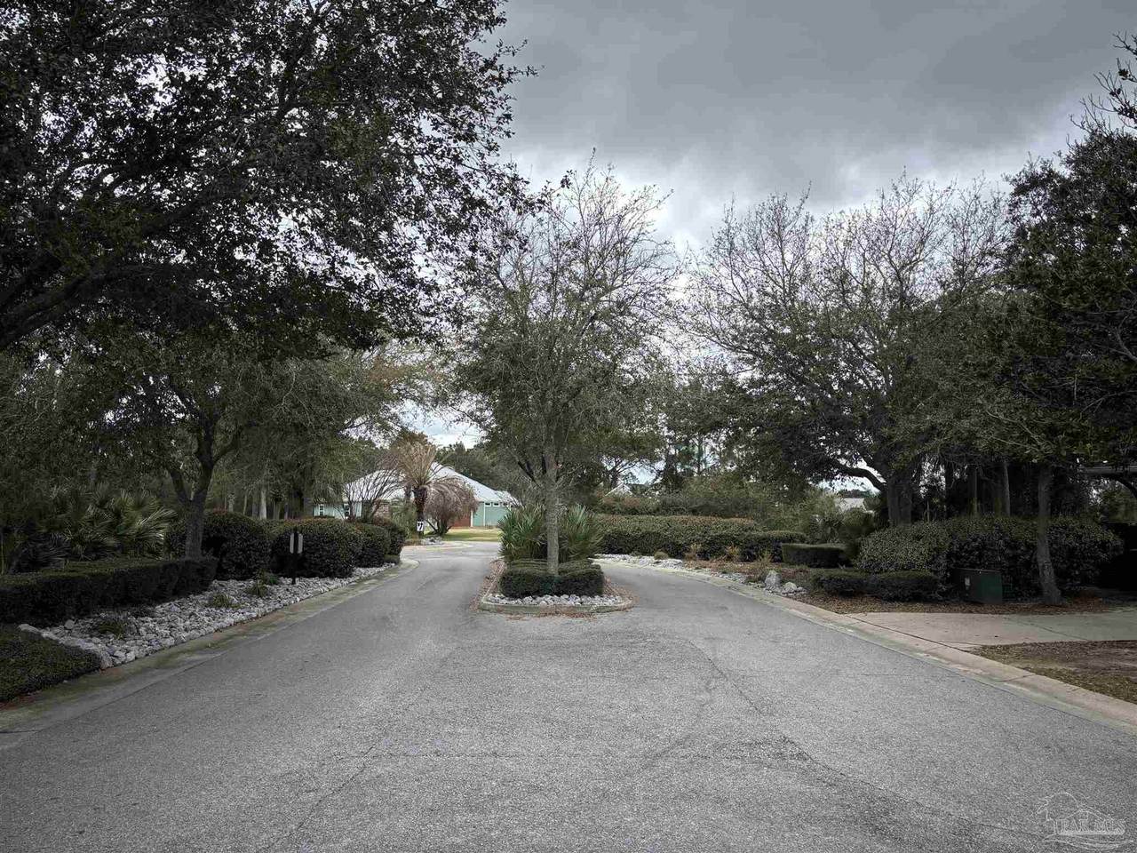 4889 Leeward Dr - Photo 1