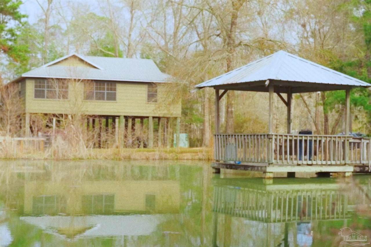1002 Daffin Rd - Photo 1
