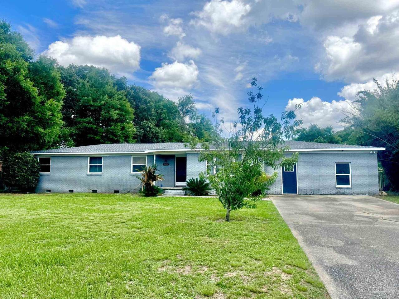 8184 Excelsior Dr - Photo 1
