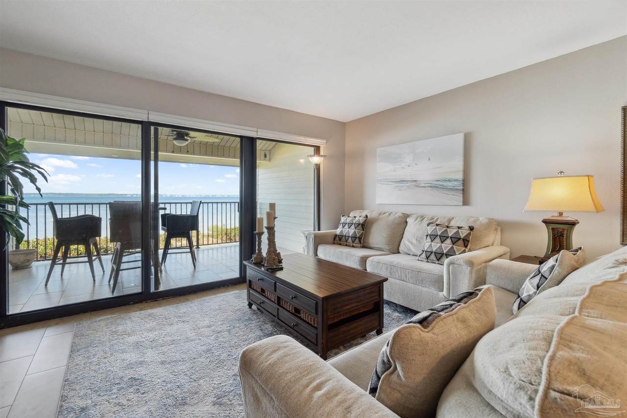 900 Ft Pickens Rd - Photo 1