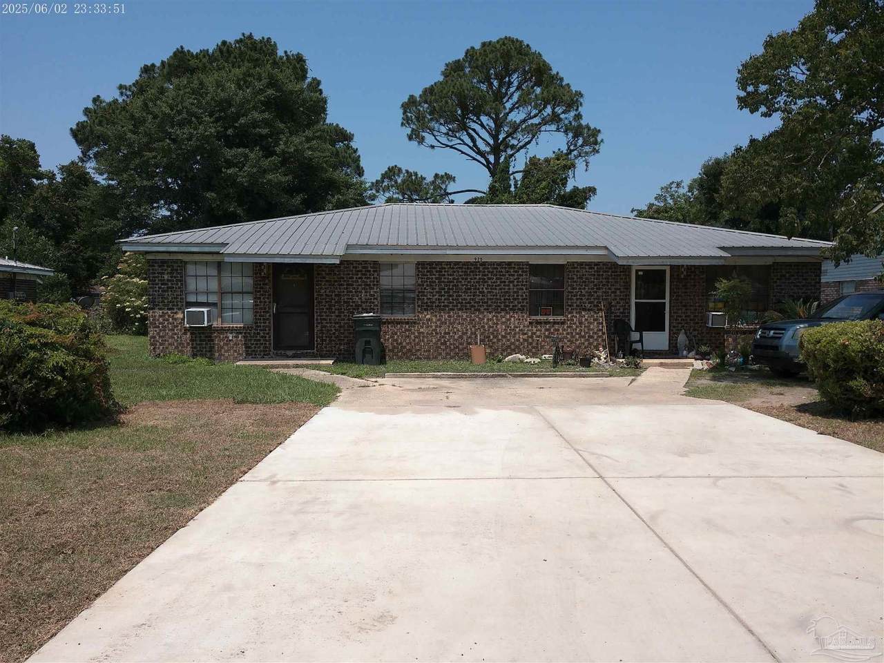 925 Bremen Ave - Photo 1
