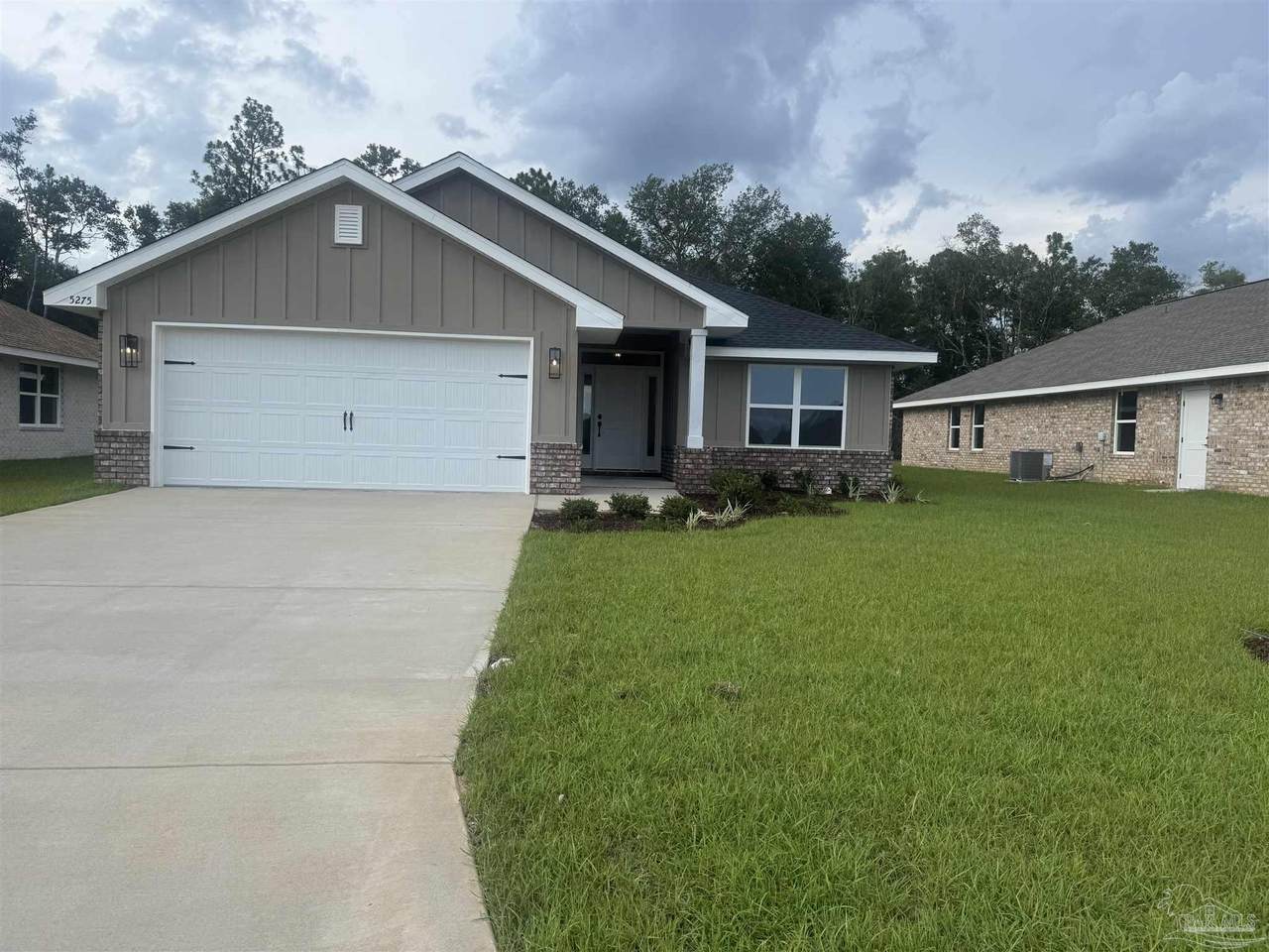 5275 Hidden Pines Cir - Photo 1