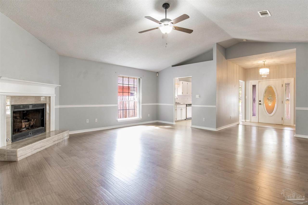 4004 Embers Landing - Photo 1