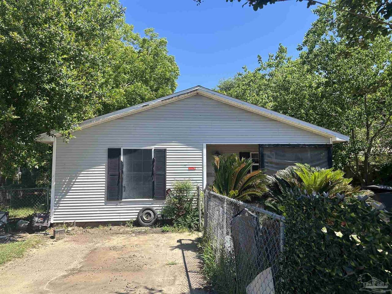 1802 Godfrey St - Photo 1