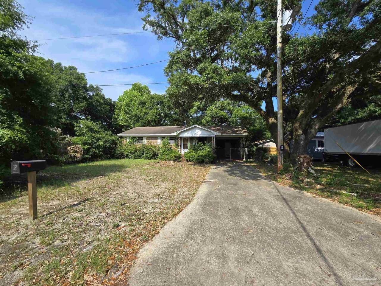 236 Brigadier Dr - Photo 1
