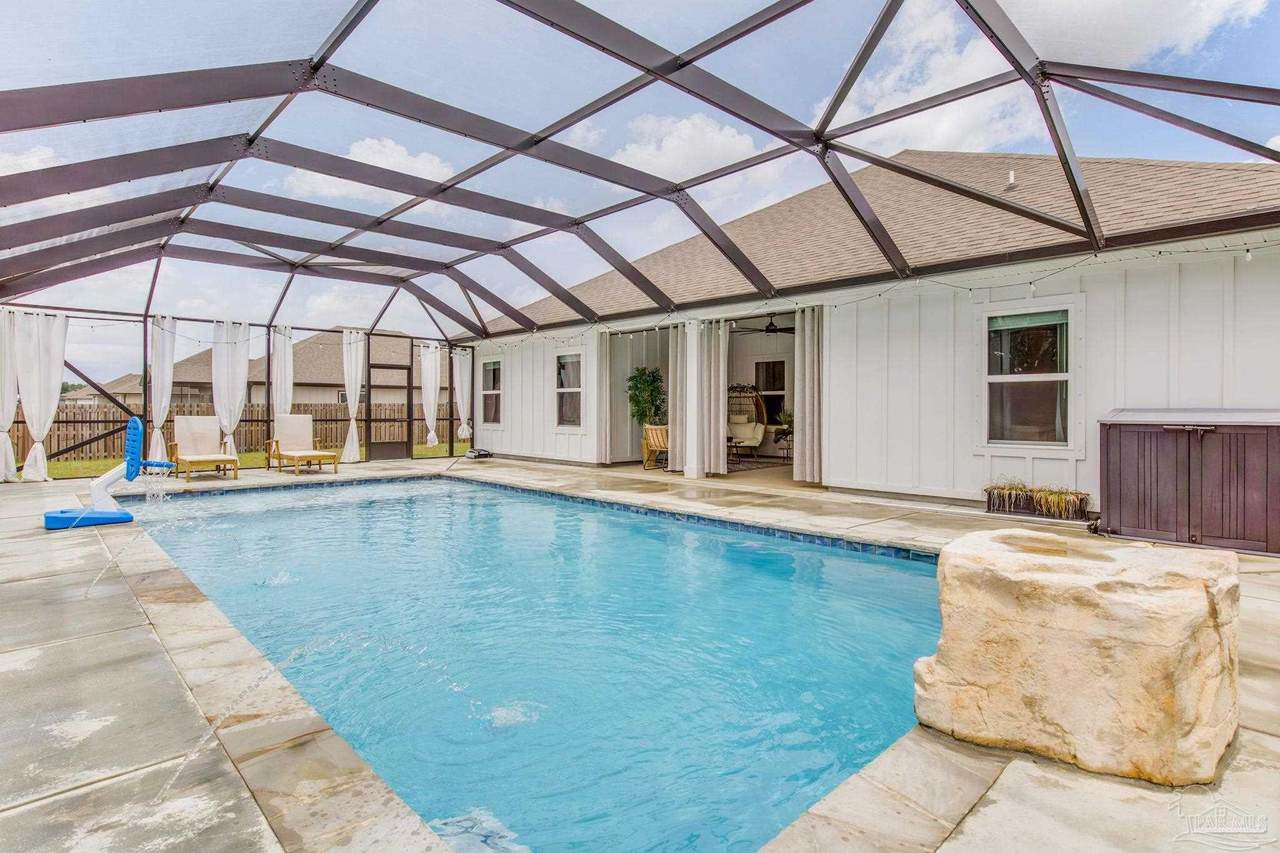 7557 Saddlebrook Ave - Photo 1