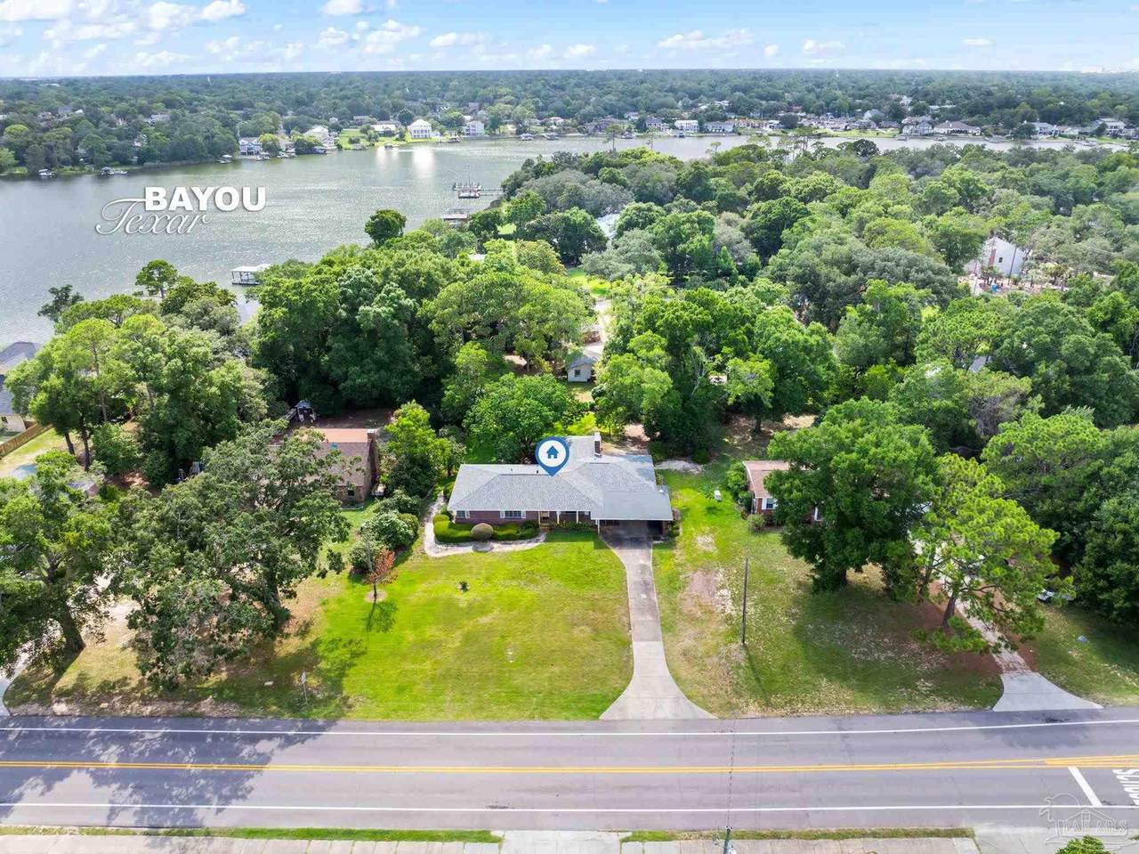1611 Bayou Blvd - Photo 1