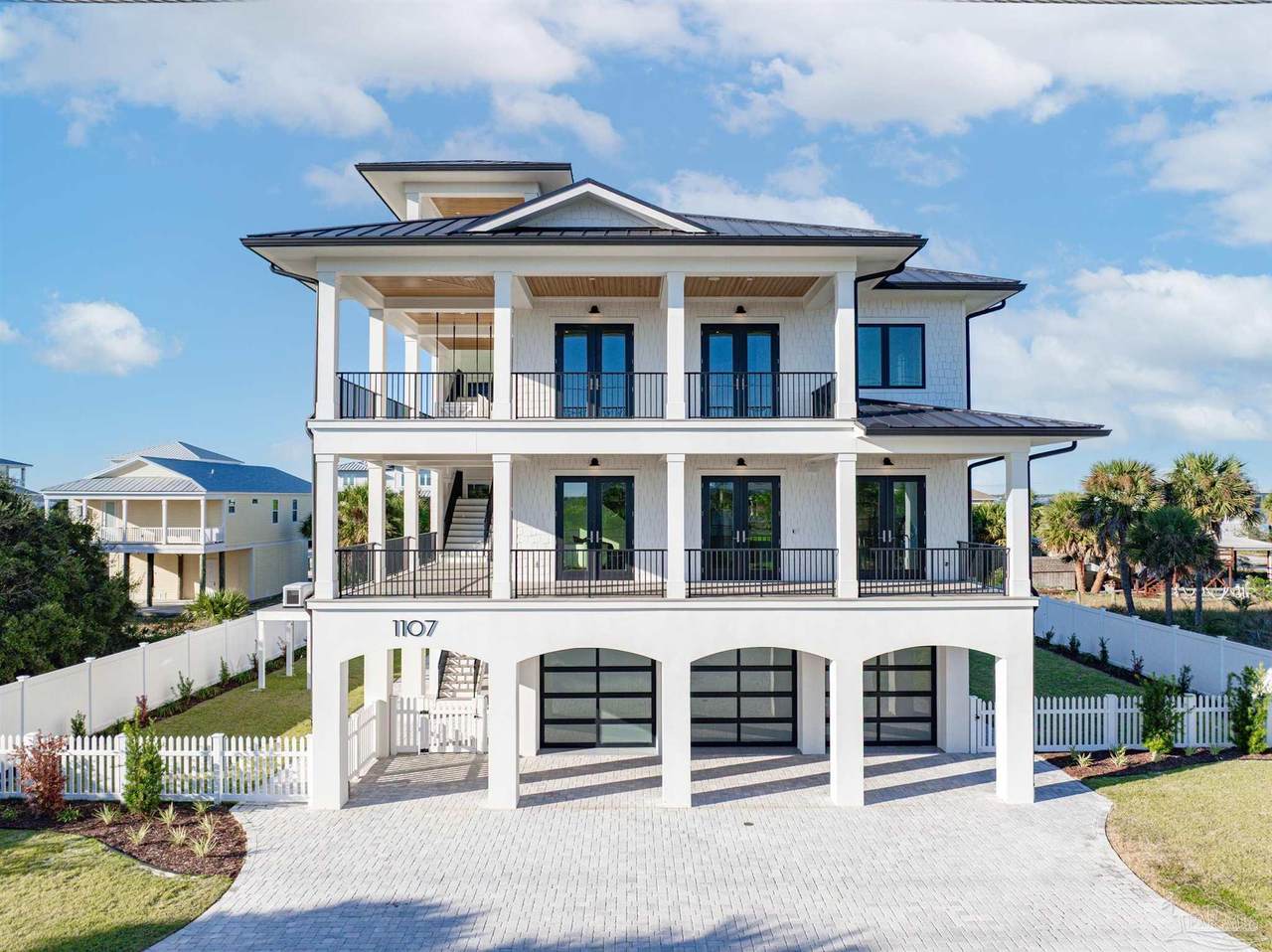 1107 Via Deluna Dr - Photo 1