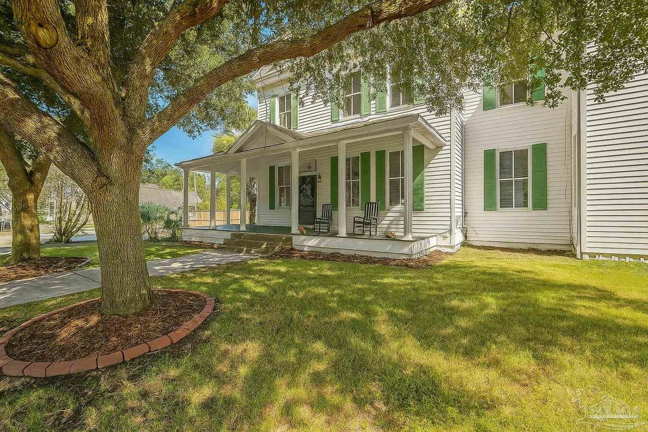 902 Blount St - Photo 1