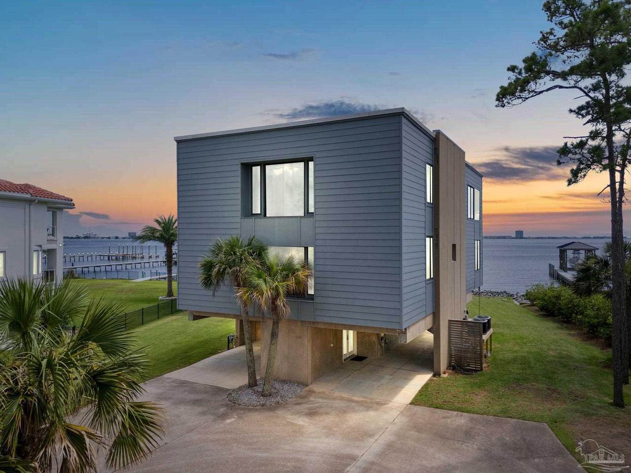 1319 Soundview Trl - Photo 1