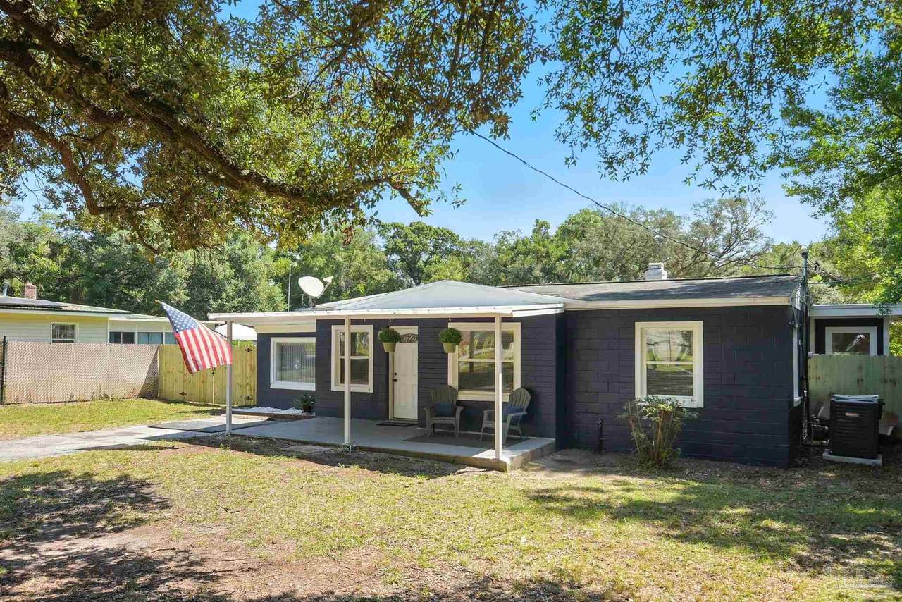 609 Pelham Rd - Photo 1