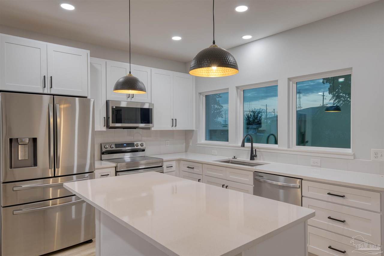 315 Pace Blvd - Photo 1