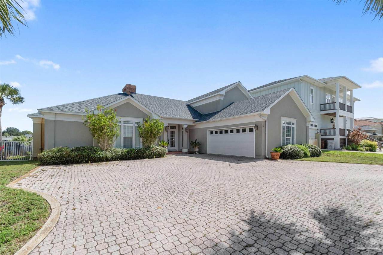 1098 Harbor Ln - Photo 1
