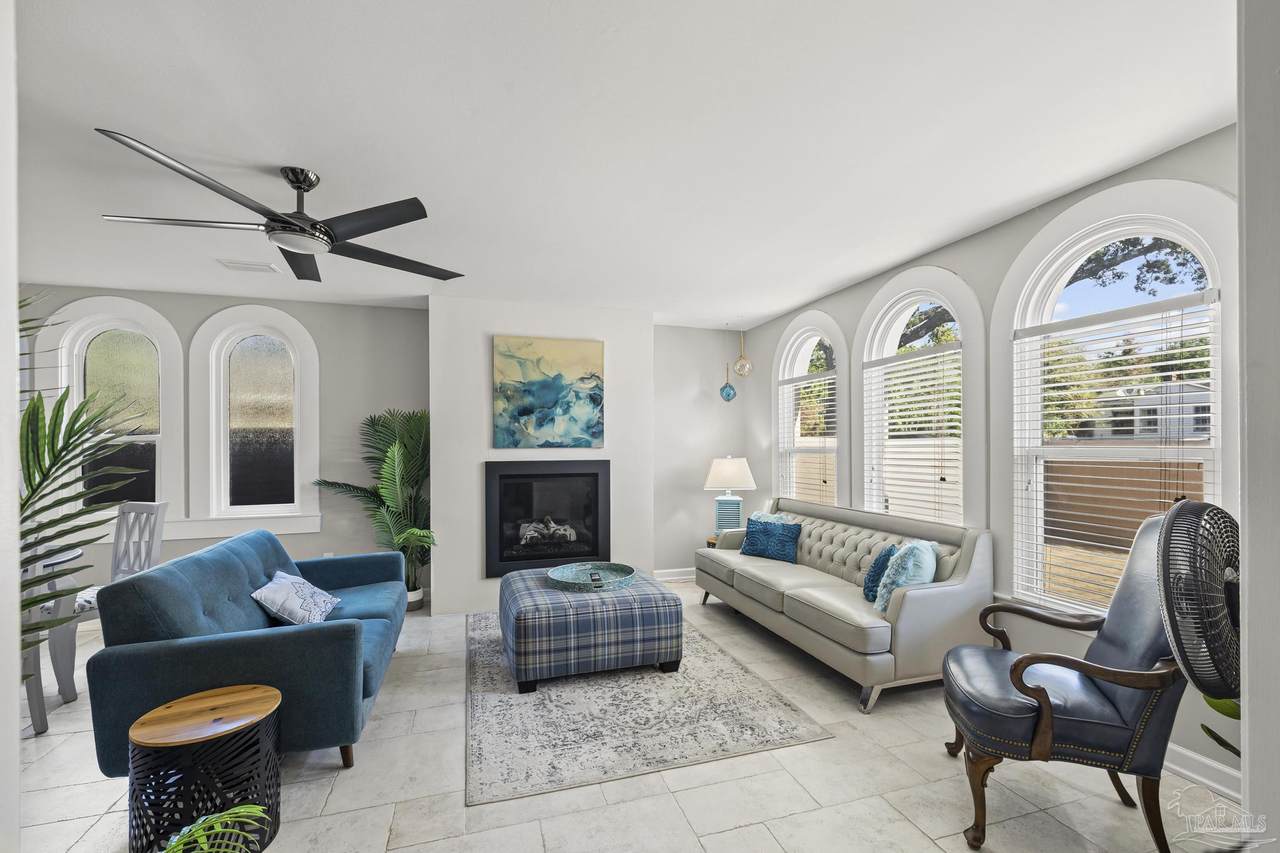 129 Country Club Rd - Photo 1