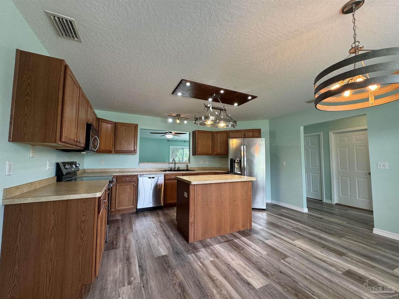 8281 Segura St - Photo 1