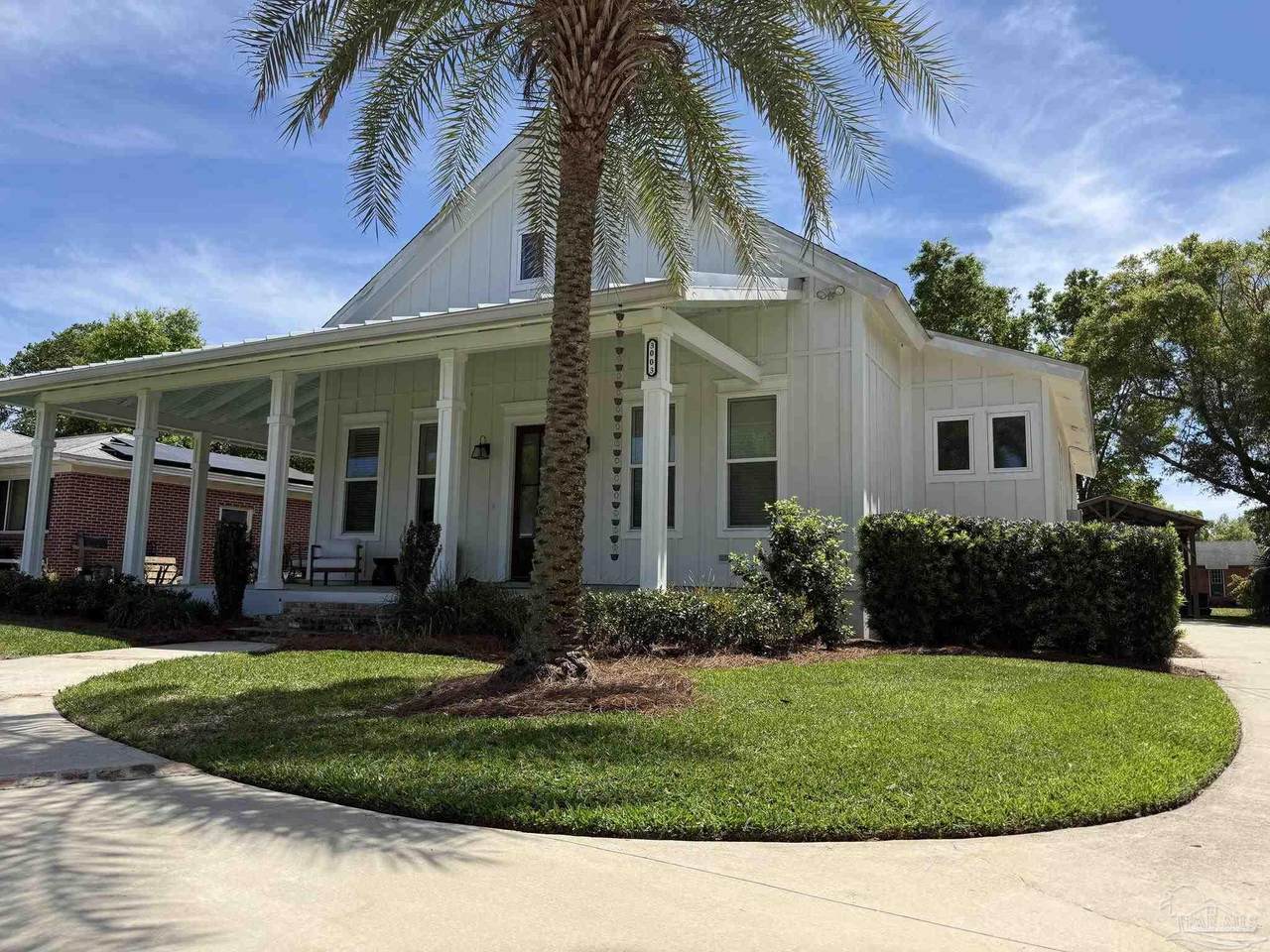 3003 Blount St - Photo 1